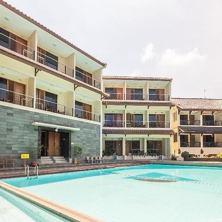 Capital O 1256 Sangga Buana Resort And Convention Hotel Cianjur Kültér fotó