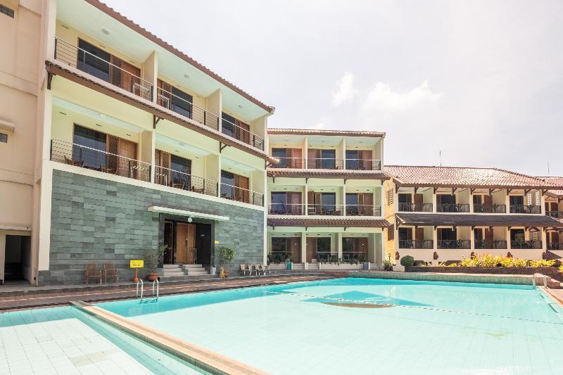 Capital O 1256 Sangga Buana Resort And Convention Hotel Cianjur Kültér fotó